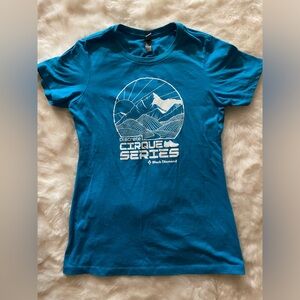 Next level cirque series discrete black diamond on running shirt medium M
